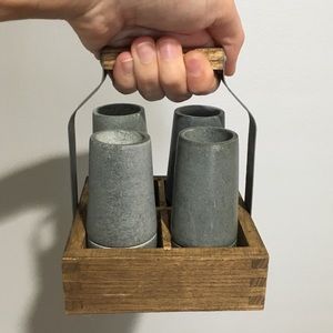 Sparq Home vodka shooter set with wood caddy EUC